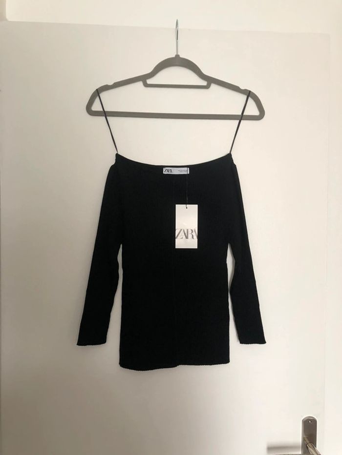 Superbe beau pull en maille côtelé Zara neuf avec étiquette taille S
