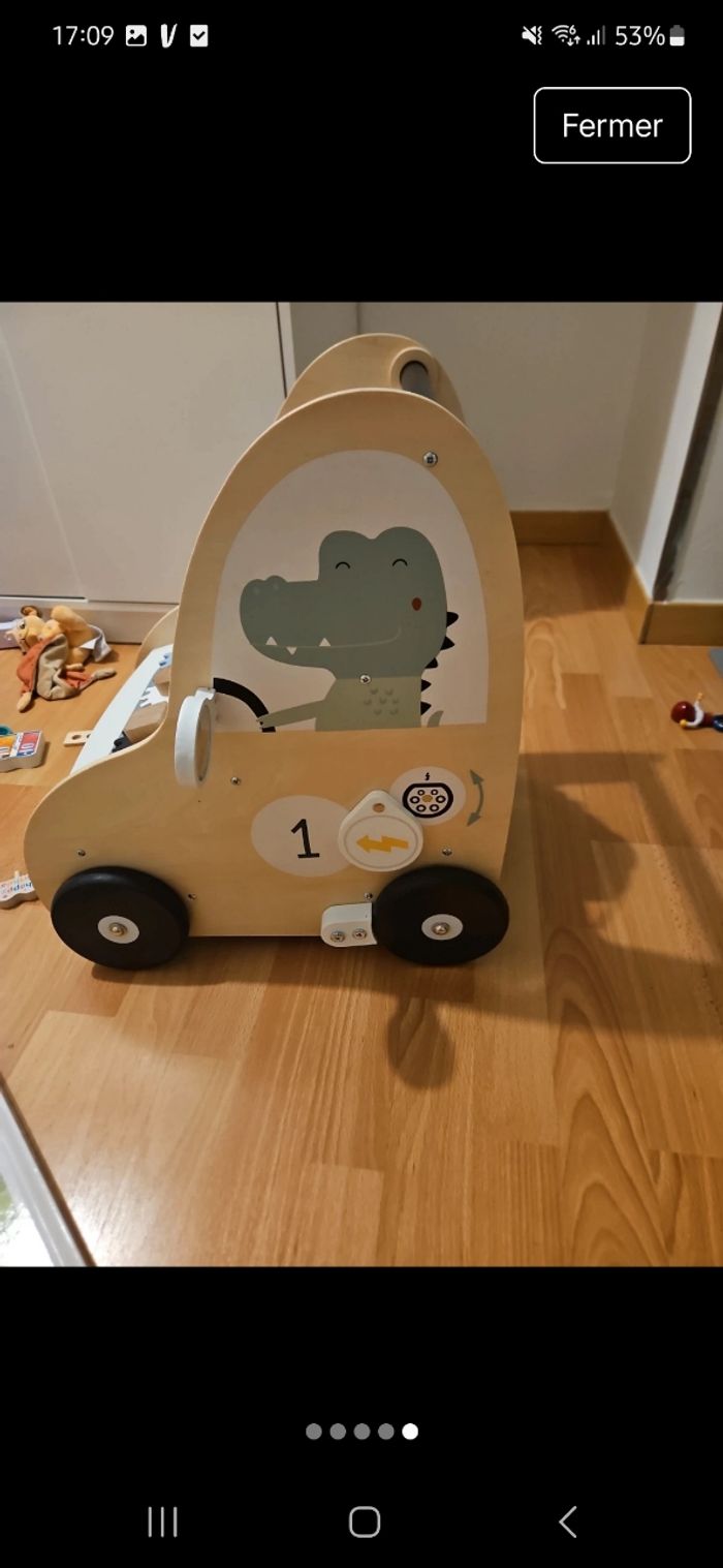 Voiture éveil en bois - photo numéro 5