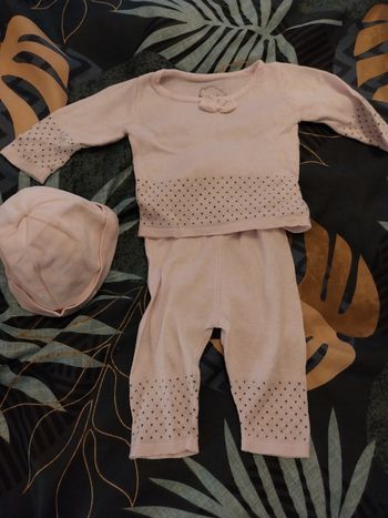 ensemble et bonnet tape à l oeil