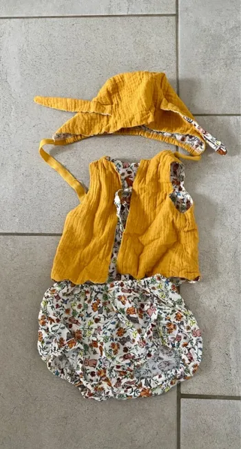 Ensemble bébé fille 3 mois