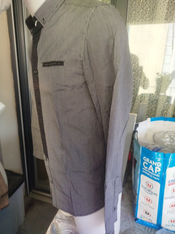 #kytieShomme. Chemise taille S - photo numéro 3