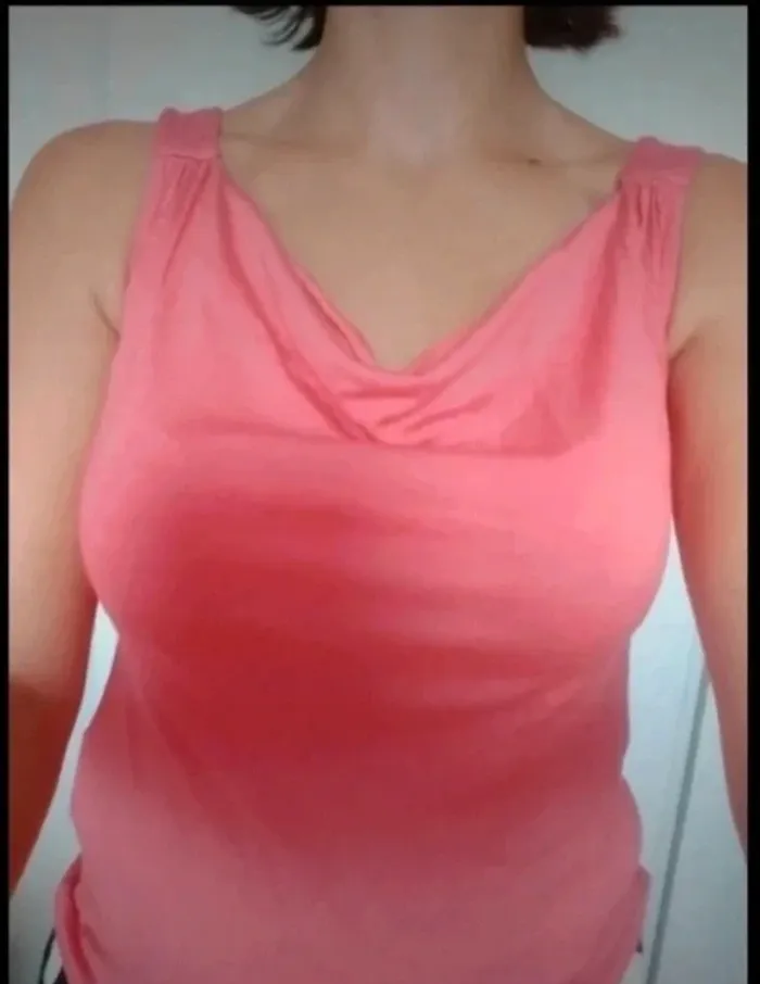 Débardeur rose saumon. Femme . Camaïeu
. Taille 36 - photo numéro 3