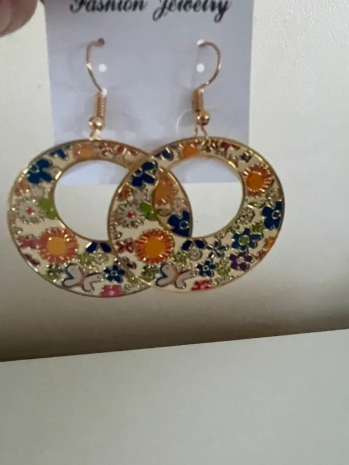 Boucles d oreilles colorées