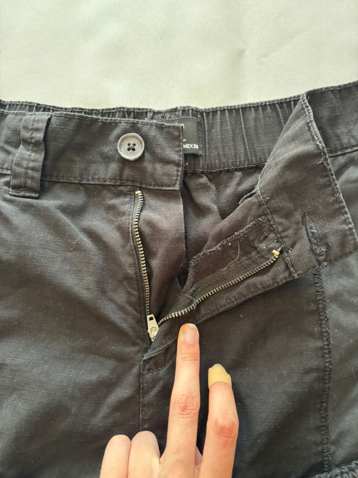 Pantalon cargo à poches multiples noir et réfléchissant - Bershka - S/36 - photo numéro 5
