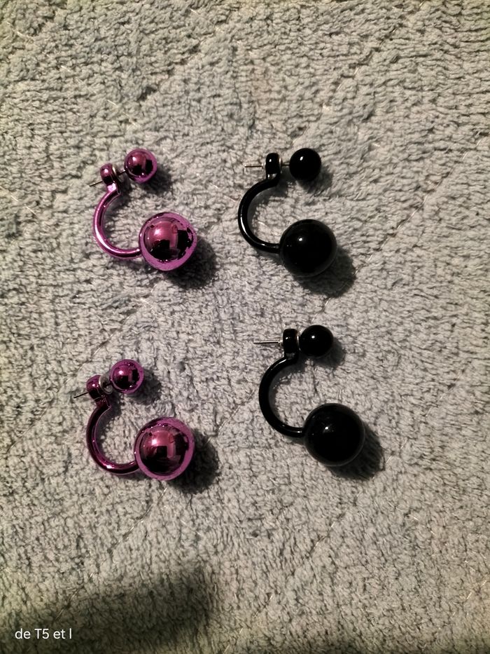 Lot de deux paires de boucles d'oreilles neuves