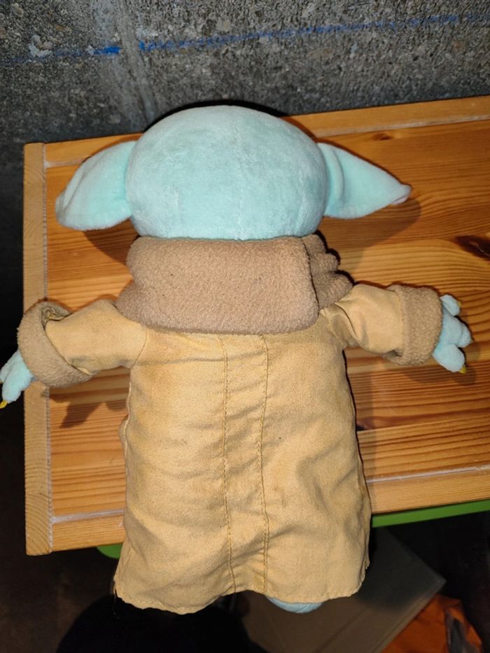 Peluche Yoda - photo numéro 2