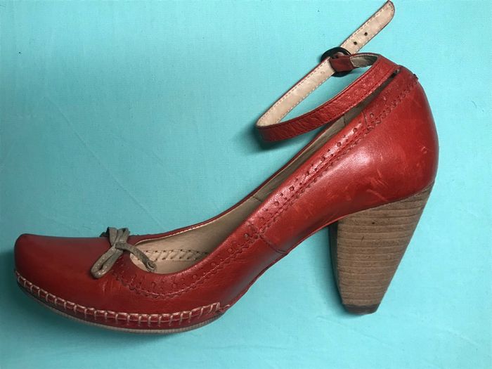 Escarpins en cuir rouge - photo numéro 5