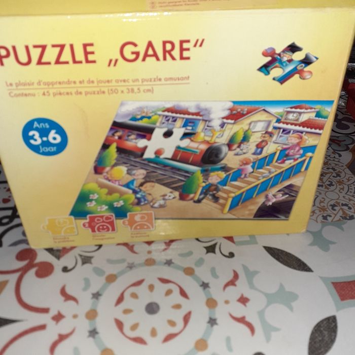 Puzzle ,perles ,accessoires pates à modeler - photo numéro 3