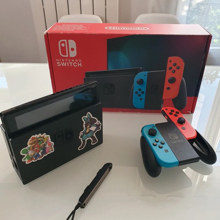 Switch complète + 2 jeux + 2 manettes - photo numéro 20