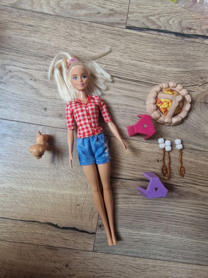 Barbie Camping