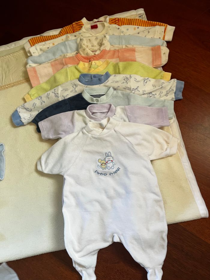 Lot de 10 pyjamas , bon état