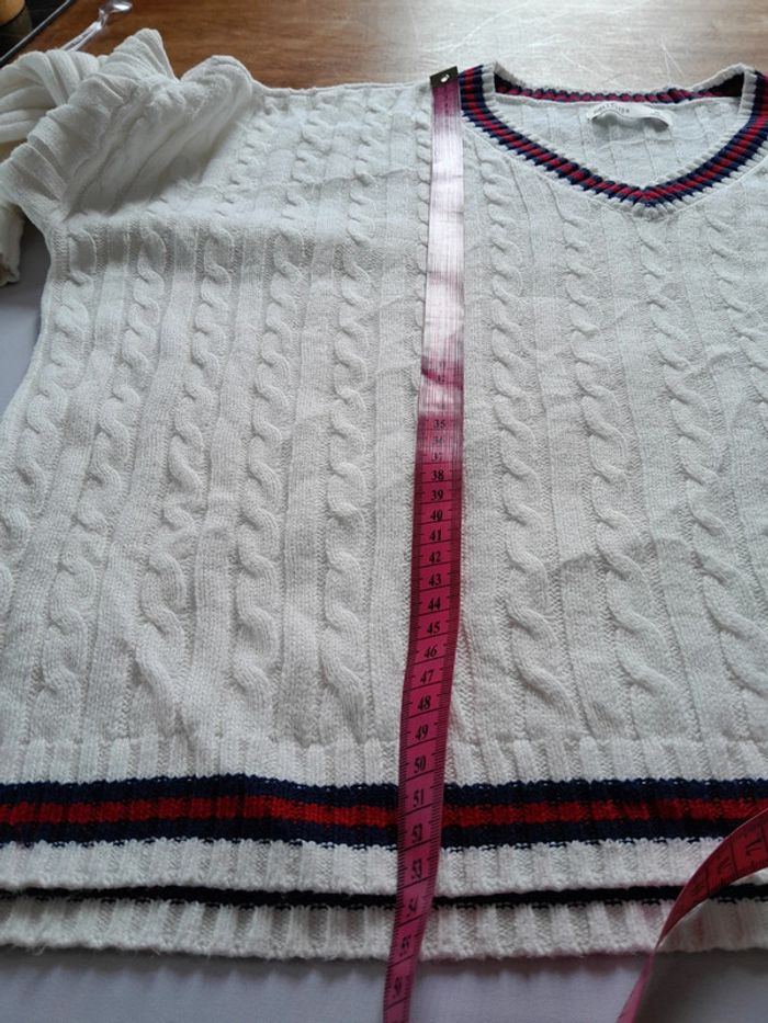 Petit pull court torsadé Hollister - photo numéro 6