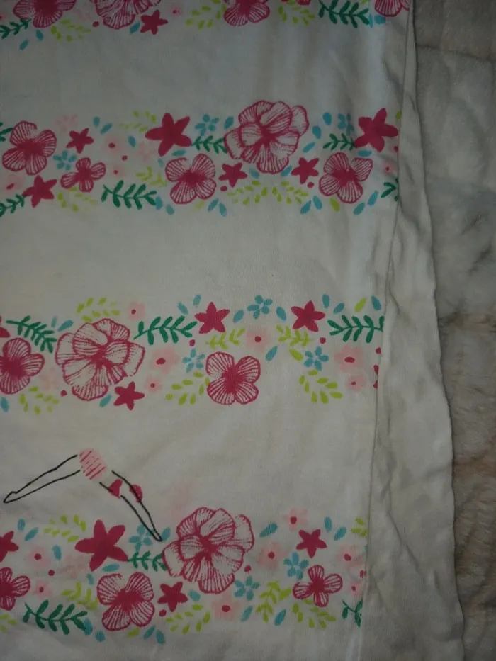 Superbe t shirt 8 ans fille - photo numéro 2