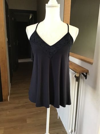 Haut à bretelles neuf