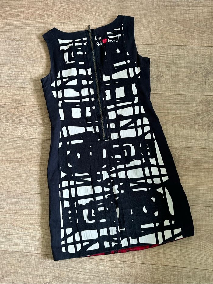Robe noire et imprimée sans manches Desigual taille 36 bon état - photo numéro 8