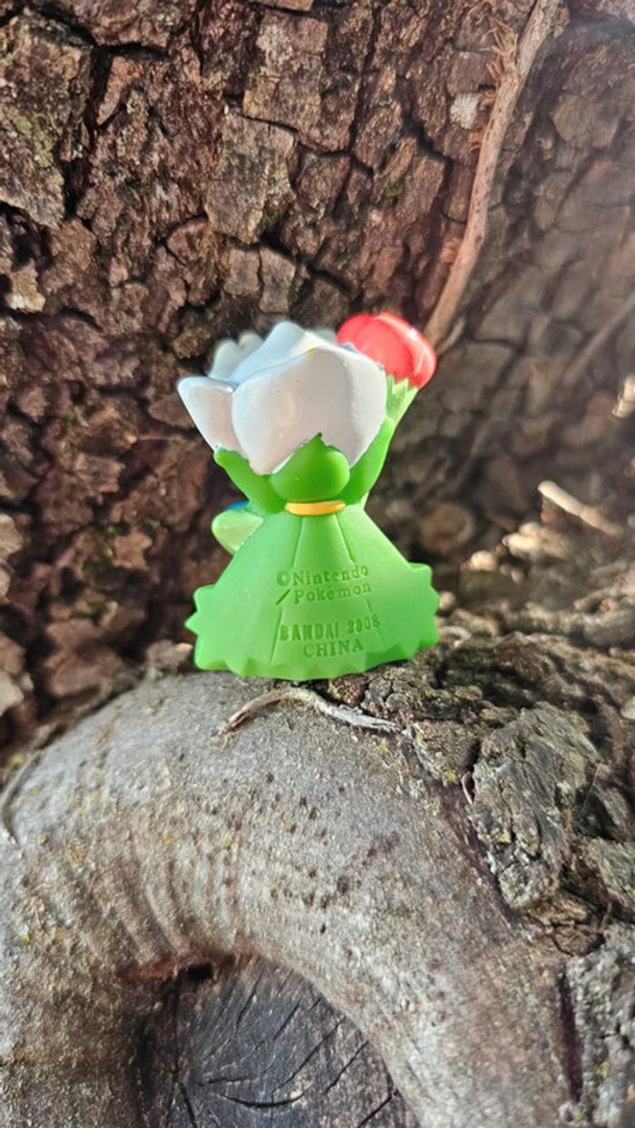 Super figurine Pokemon Nintendo finger puppet roserade - photo numéro 3