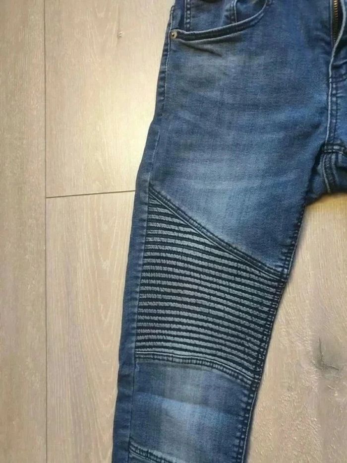 Jeans Skinny bleu. Garçon 16 ans/S. Marque Kiabi - photo numéro 2