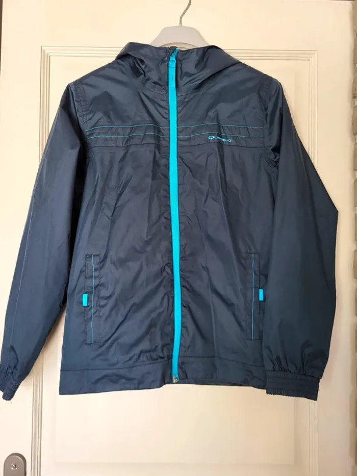 Veste coupe vent imperméable Quechua Décathlon