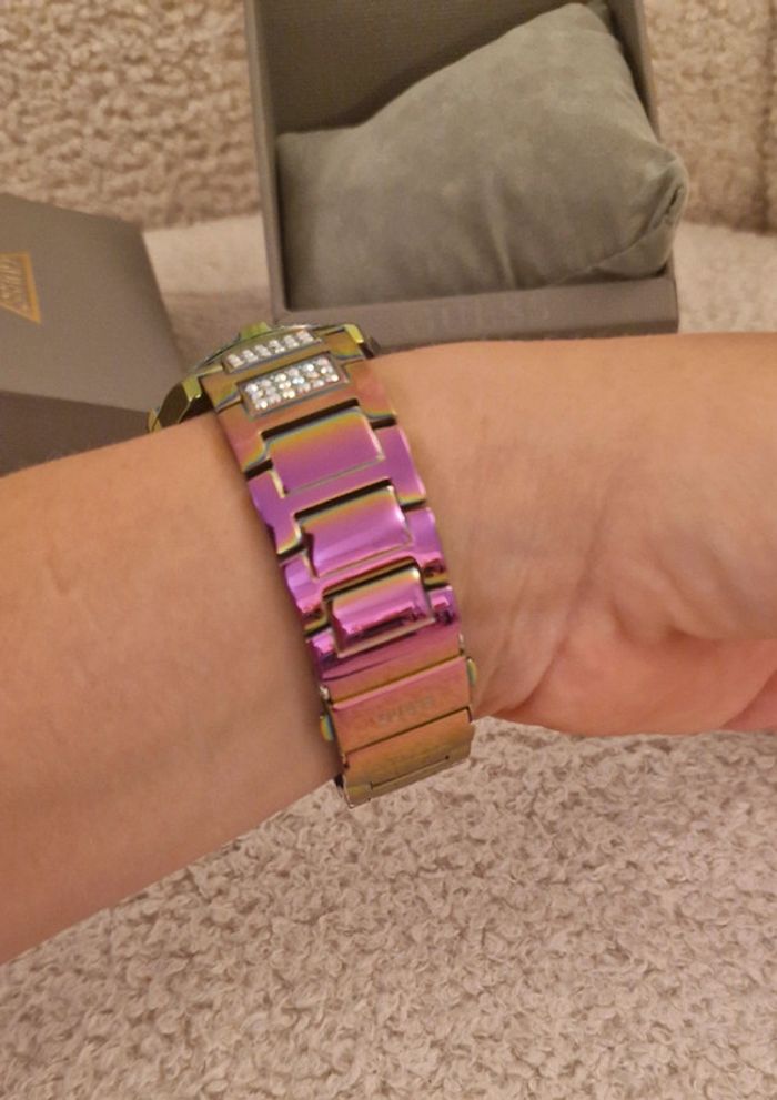 Montre Guess GS Lady Frontier neuve dans sa boîte - photo numéro 16