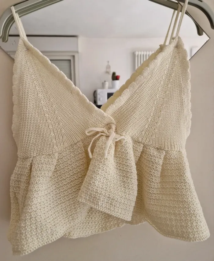 Top beige en tricot à fines brides à volant taille M - photo numéro 3