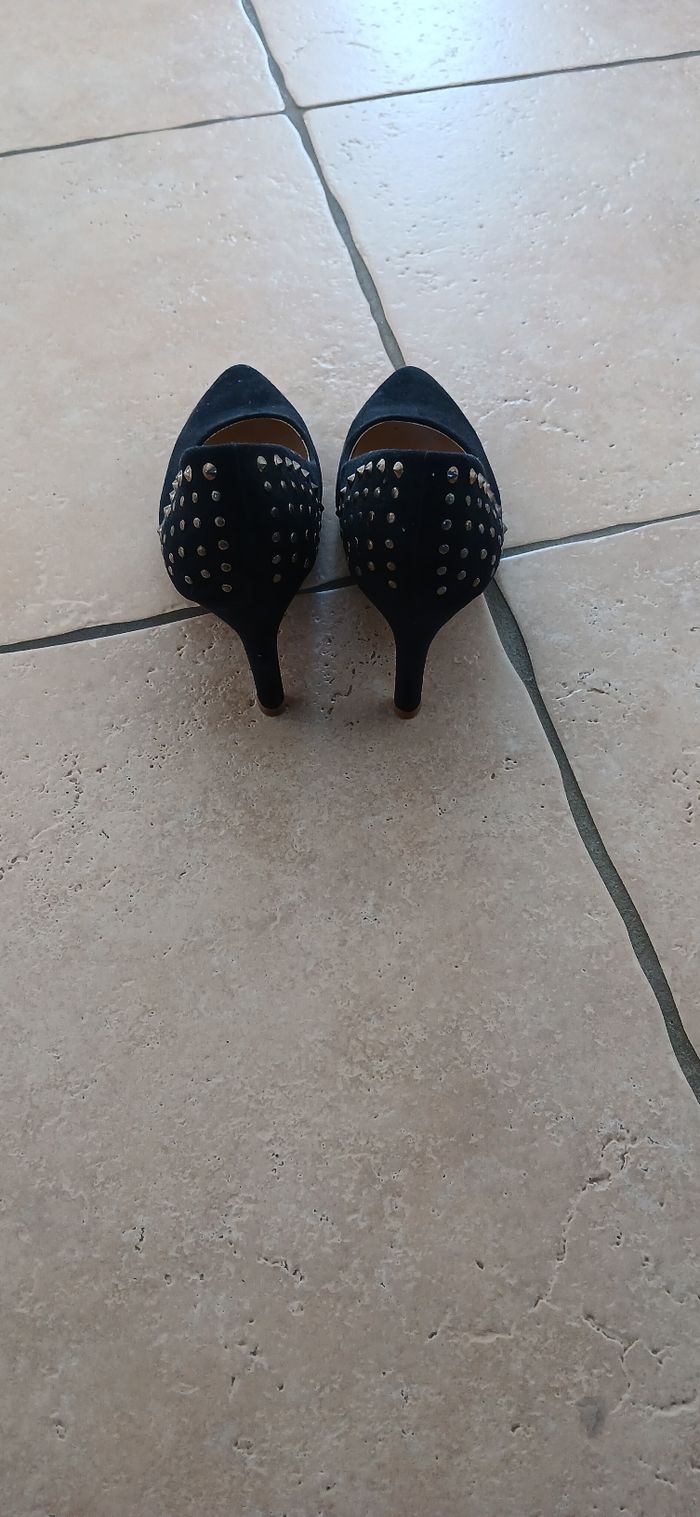 Escarpins noirs T 38 - photo numéro 2