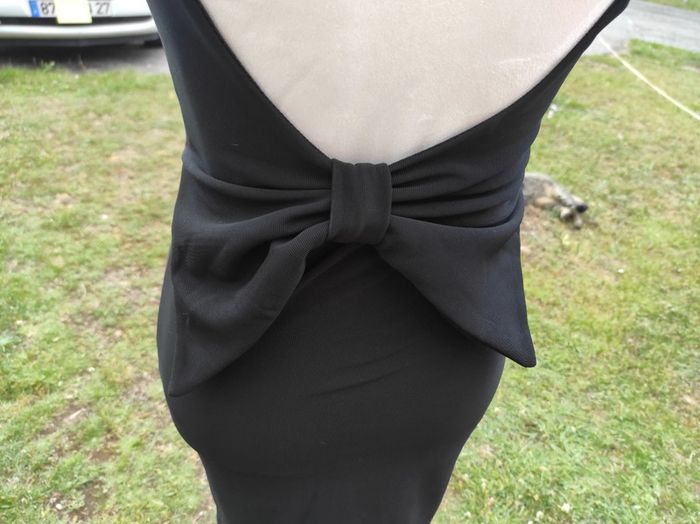 Robe noir taille 34 joli dos noeud - photo numéro 3