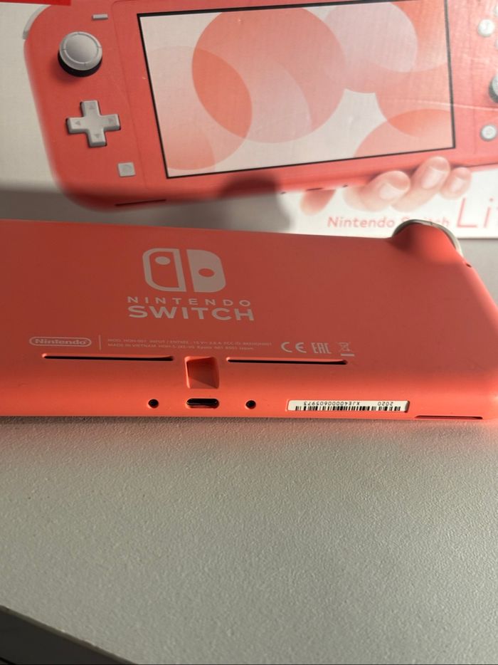 Nintendo switch lite corail - photo numéro 8