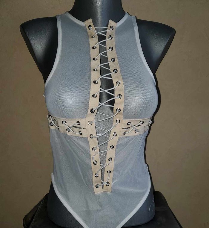 body femme taille S /36 - photo numéro 7