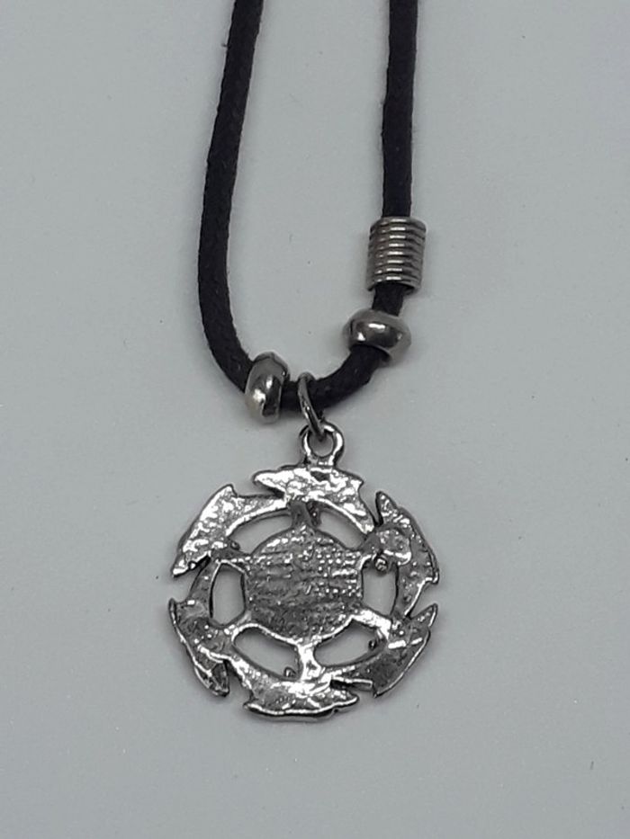 Collier dauphins - photo numéro 2