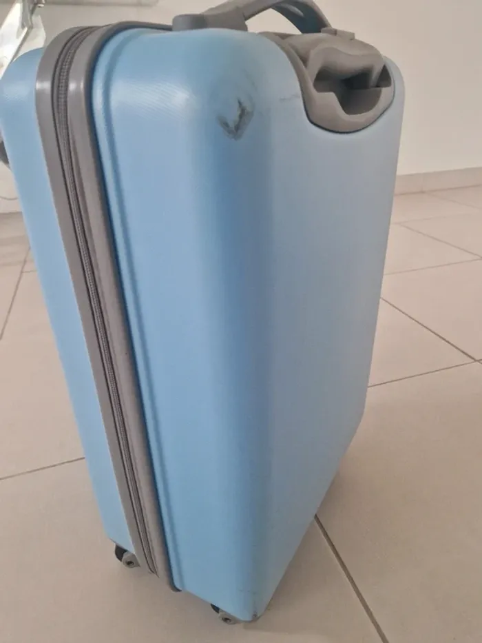 Valise de cabine rigide à roulette Stitch Disney bleu - photo numéro 3