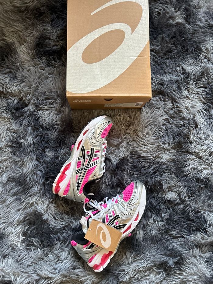Asics kayano 14 gel black pink - photo numéro 1