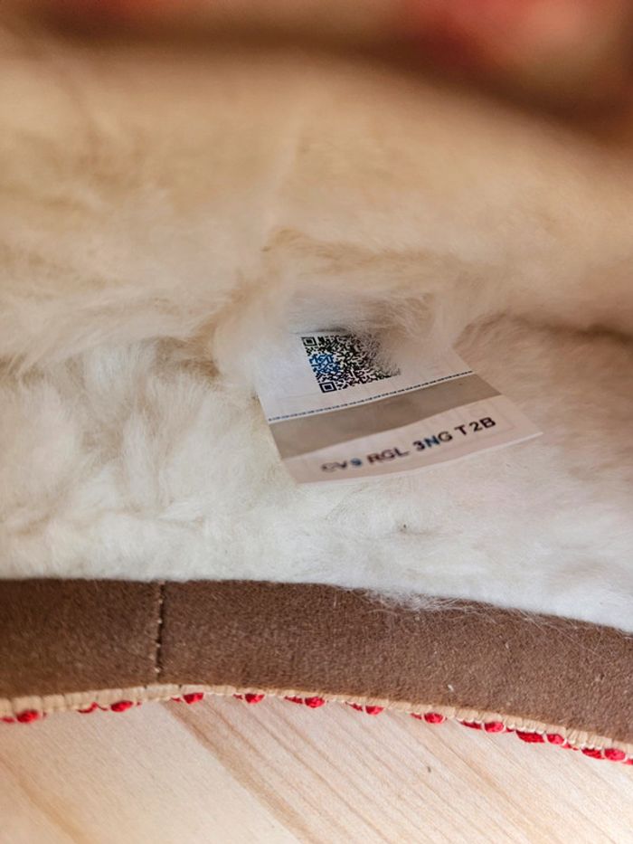 Ugg Tasman Maxi curly taille 39 - photo numéro 4