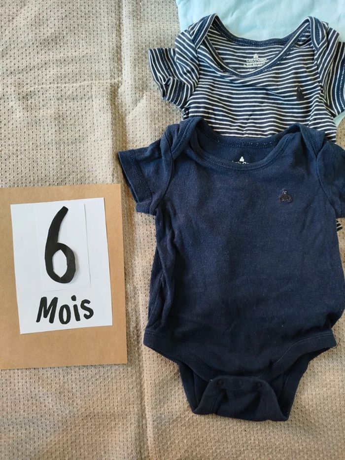 Lot 5 bodys manches courtes - photo numéro 2