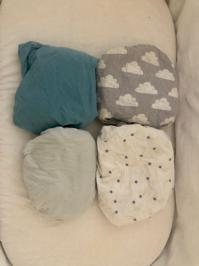 Grand berceau en rotin avec roulettes et literie complète - photo numéro 4