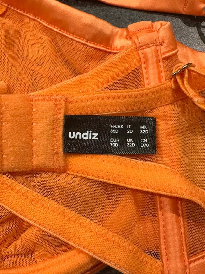 Soutien gorge neuf orange undiz 85D - photo numéro 3