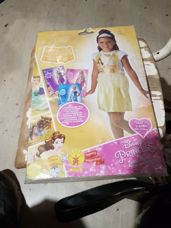 Déguisement  Bella Disney princess 3-6 ans