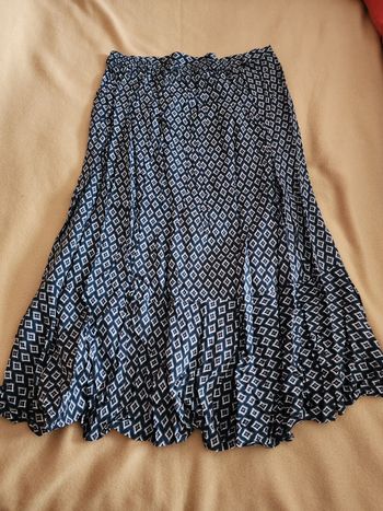 Jupe bleue à motif "losanges"