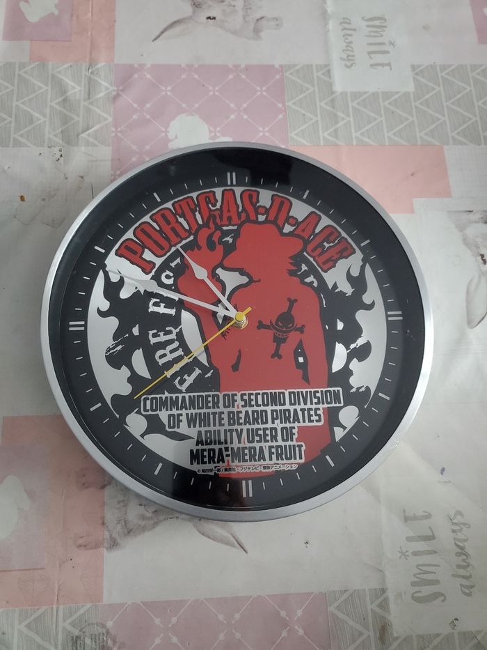 Horloge one piece trafalga law