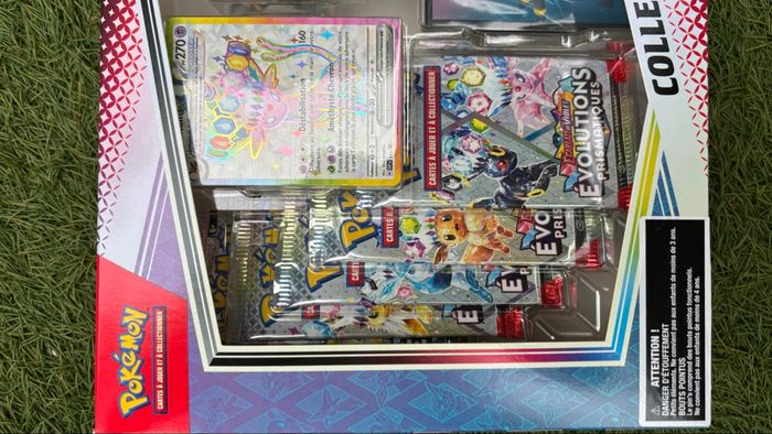Coffret Pokémon écarlate et violet évolution prismatique ev8.5 collection figurine noctali mentali - photo numéro 3