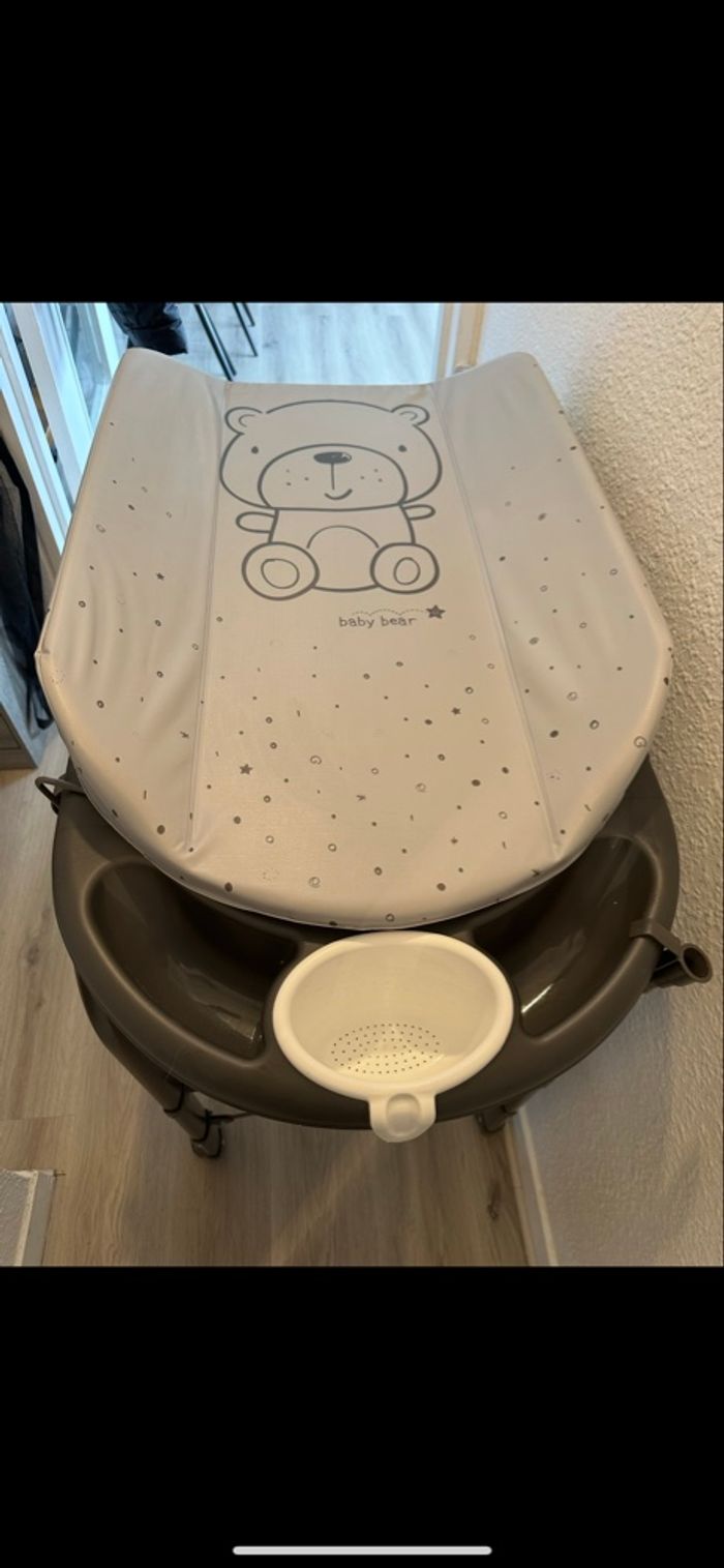 Baignoire table à langer - photo numéro 2