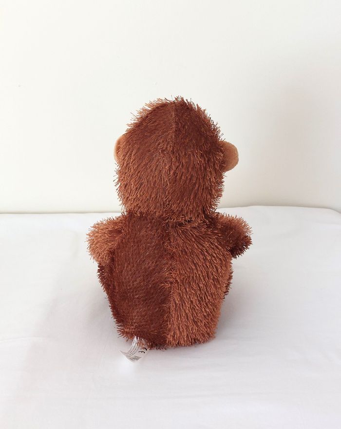 Peluche singe marron beige 24 cm Forest Distribution doudou bisou rouge poil fil - photo numéro 2