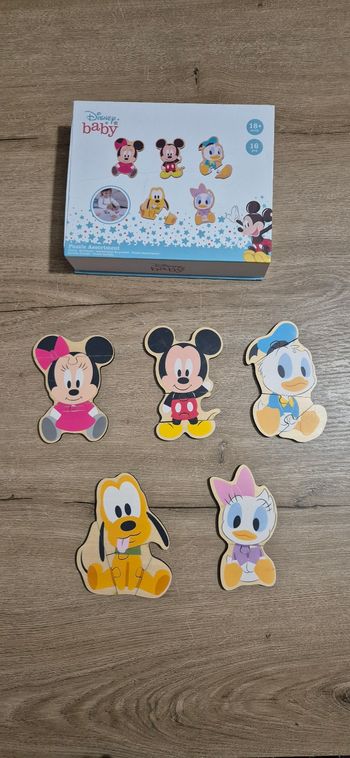 Puzzles en bois Disney Baby