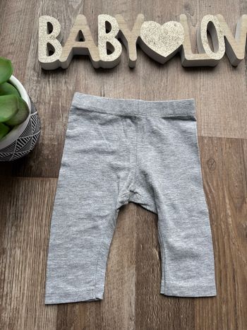 - Legging  - 6 mois - Très bon état 