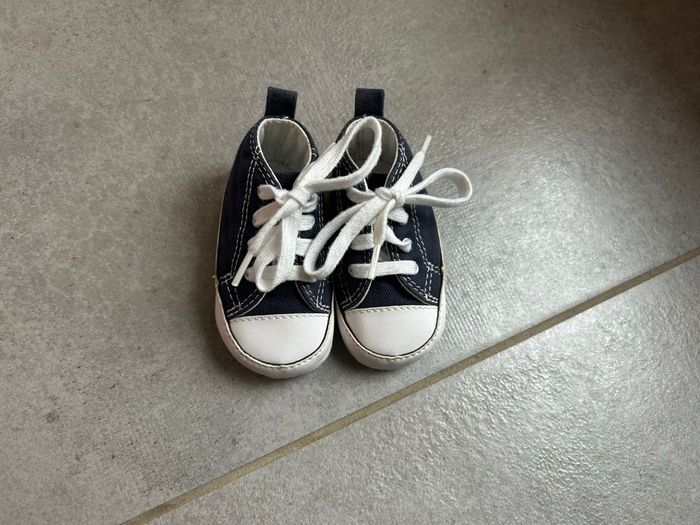 Converses bleu marine bébé taille 18