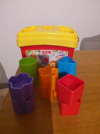jeu pour enfant "Mon trieur de formes" Fisher Price 