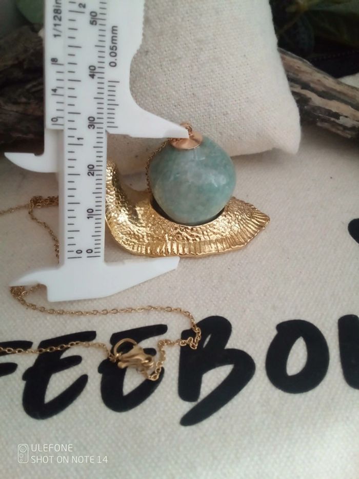 Collier escargot en pierre naturelle d'aventurine - photo numéro 3
