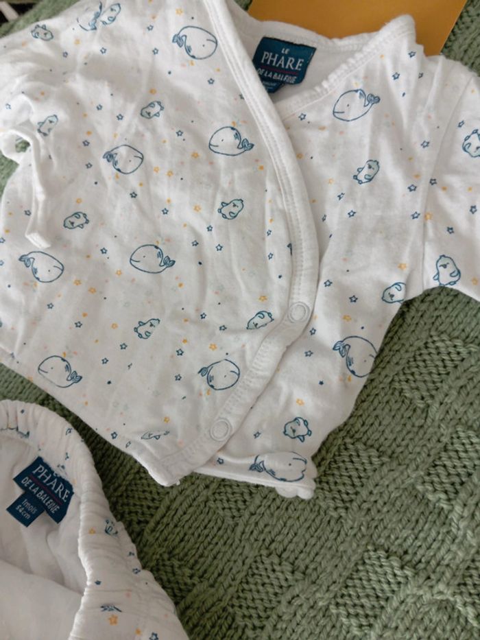 Pyjama 1 mois baleine - photo numéro 4