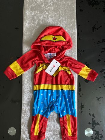 Déguisement justice league taille 6/9 mois neuf