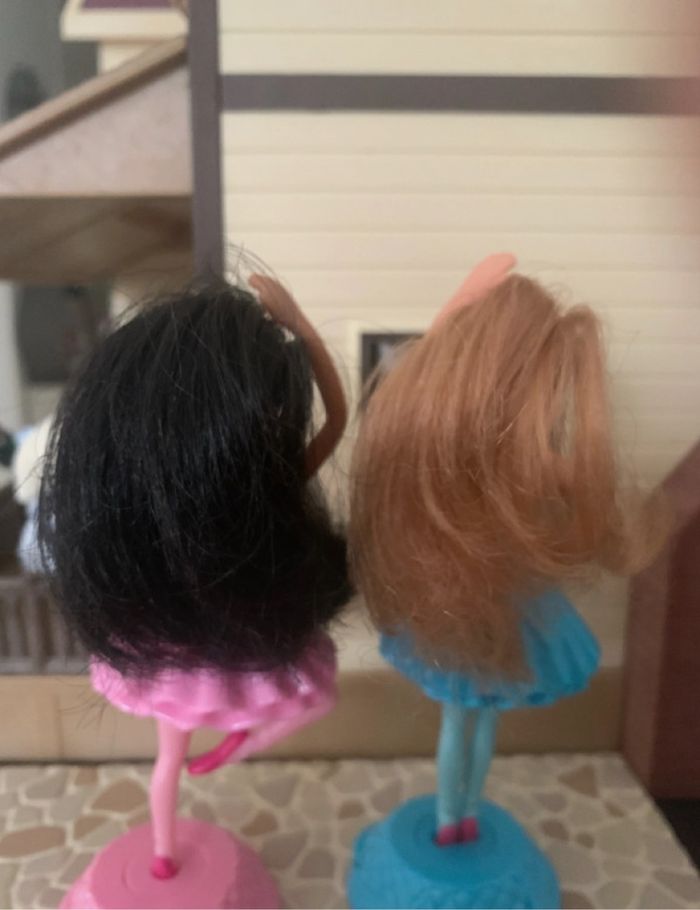 2 figurines Mac Donald s barbie - photo numéro 5