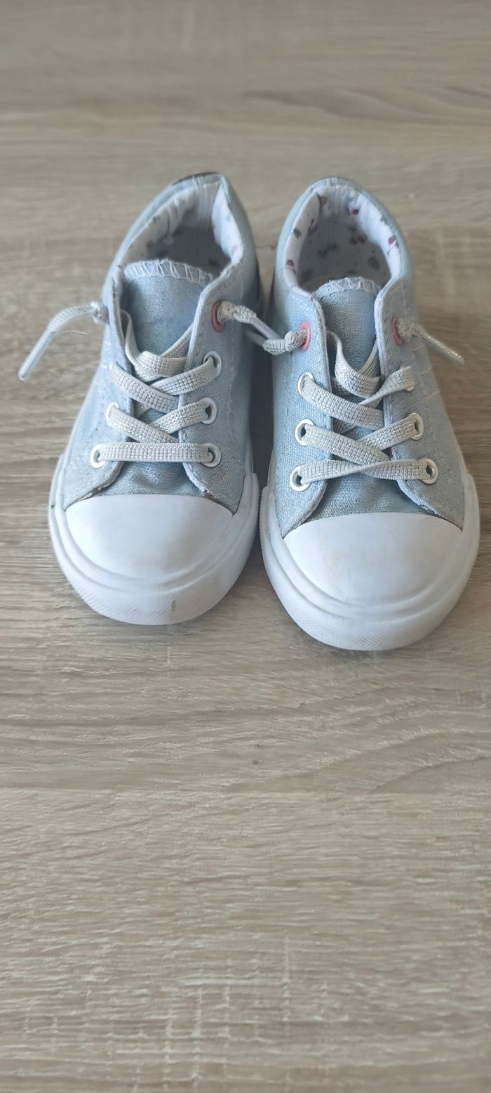 Basket taille 24